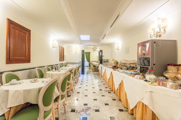 Raeli Hotel Regio Roma Exterior foto