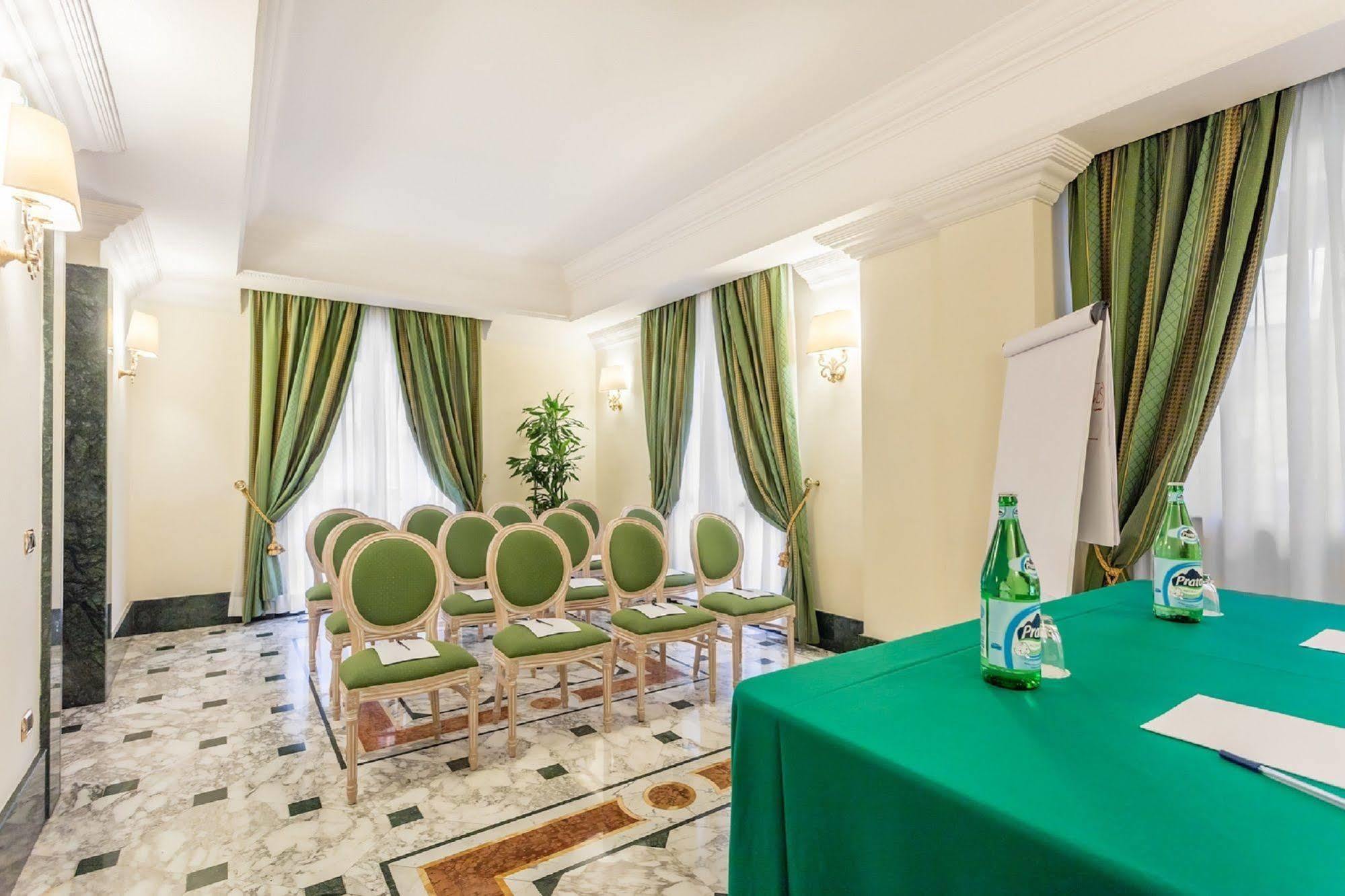 Raeli Hotel Regio Roma Exterior foto
